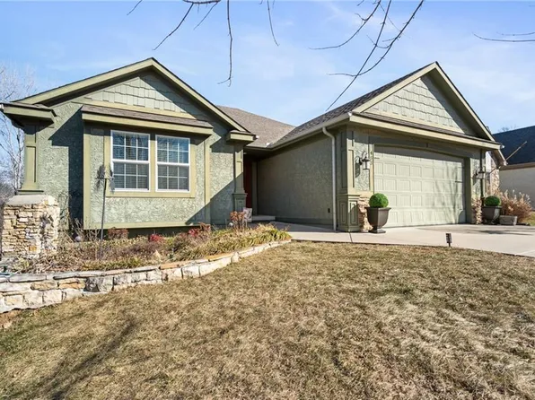 483 S 137th Pl, Bonner Springs, KS 66012