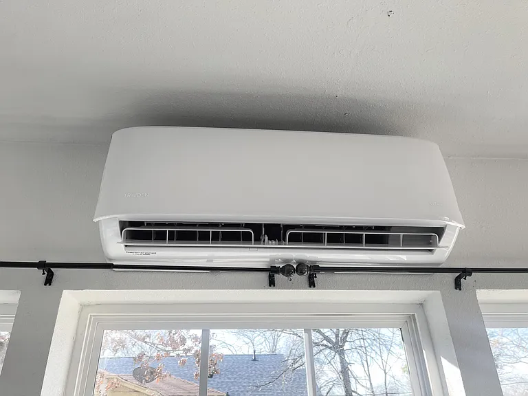 3 Rooms have individually controlled heating and cooling.