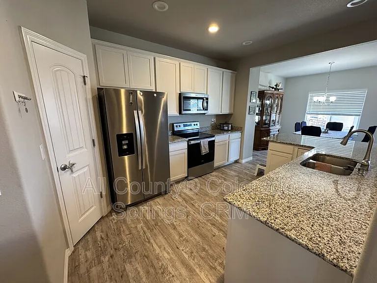 10451 Wrangell Cir — Photo 4