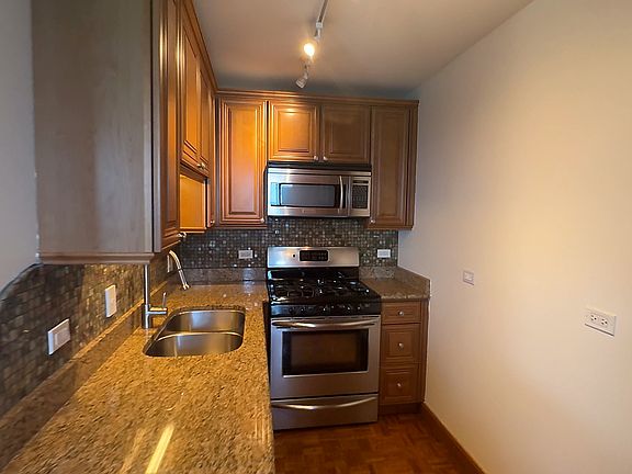 3rd image of 48 E Schiller St #B