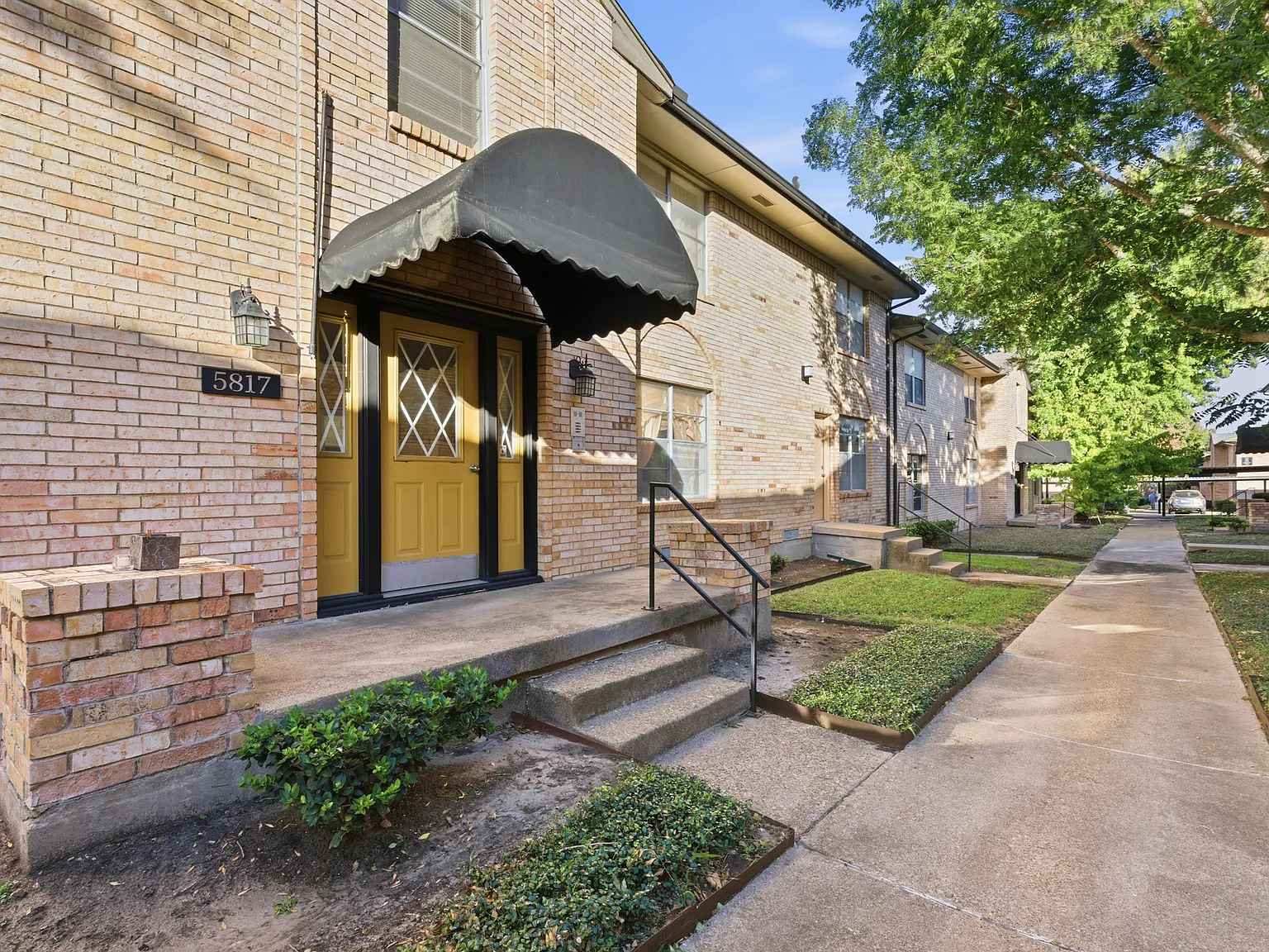 2 bed, 1157 sqft, $1,550 — Photo 3
