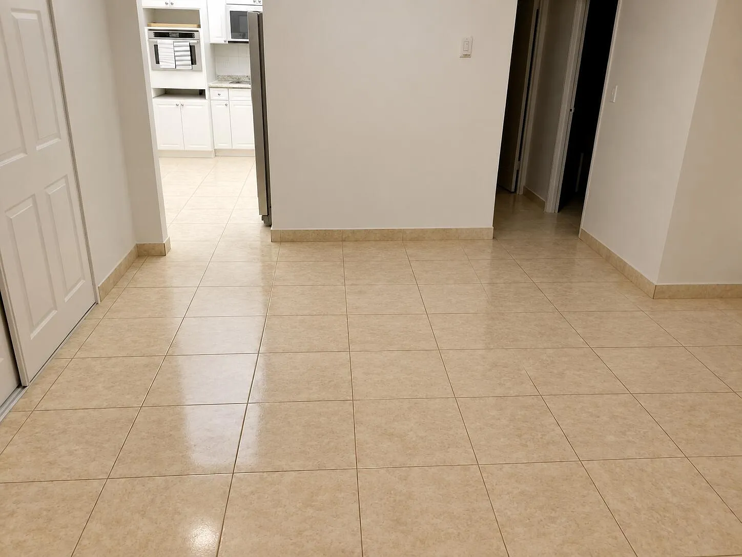 Tides On Hollywood Beach Condo — Photo 2