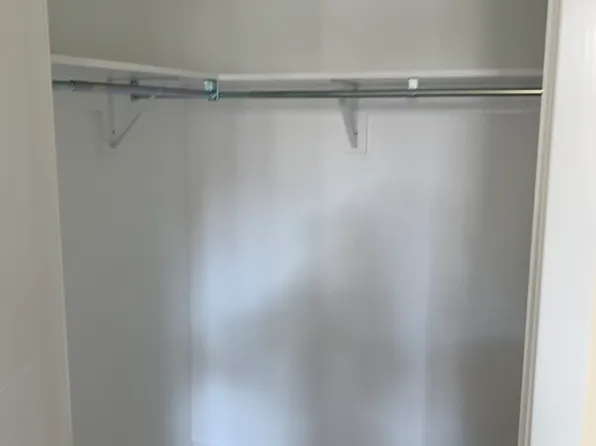 209 Oakdene Place image 7 of 15