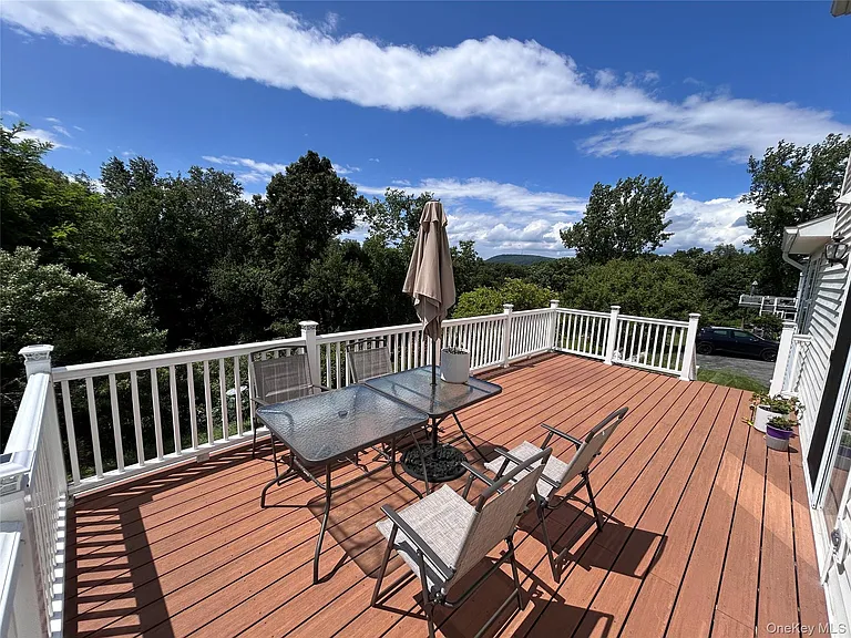 86 Somerset Dr — Photo 27