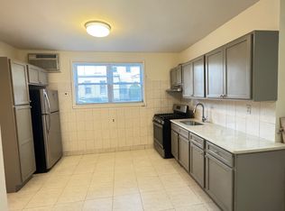 7906 68th Rd FLOOR 1, Middle Village, NY 11379