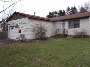 24 Van Dyck St, Coxsackie, NY 12051