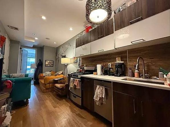 445 Meeker Ave APT 3