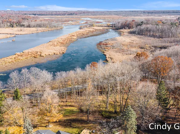 Riverside Rd, Fennville, MI 49408