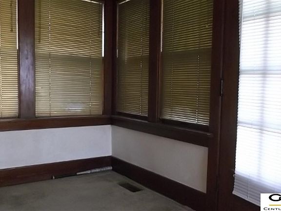 3rd image of 4212 Corby St