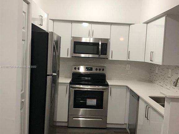 2nd image of 101 SW 117th Ave #7205