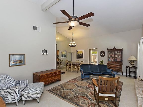 5th image of 965 S Nueva Vista Dr