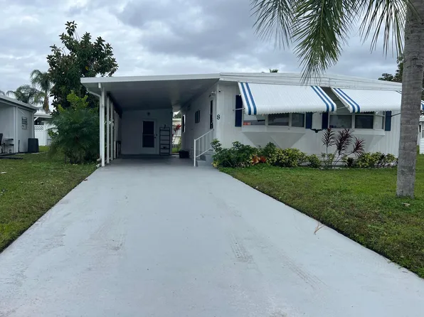 8 Placido Lane, Port St Lucie, FL 34952