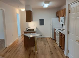 201 Dewitt Ln #319, Spring Lake, MI 49456