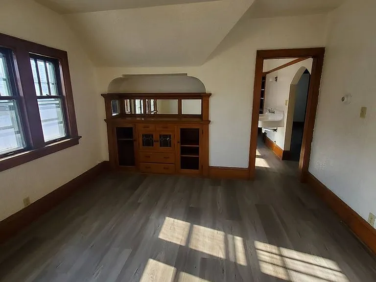 4619 N 42nd St. (Duplex) — Photo 2