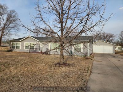 1529 Saint Paul Rd, Grand Island, NE, 68801