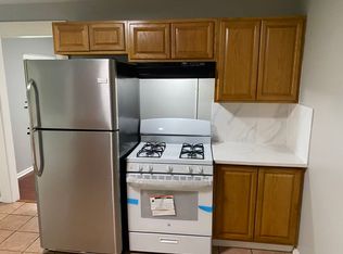 15 Maple Pl, Middletown, CT 06457