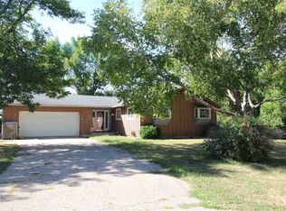 111 B Ave, Armstrong, IA 50514