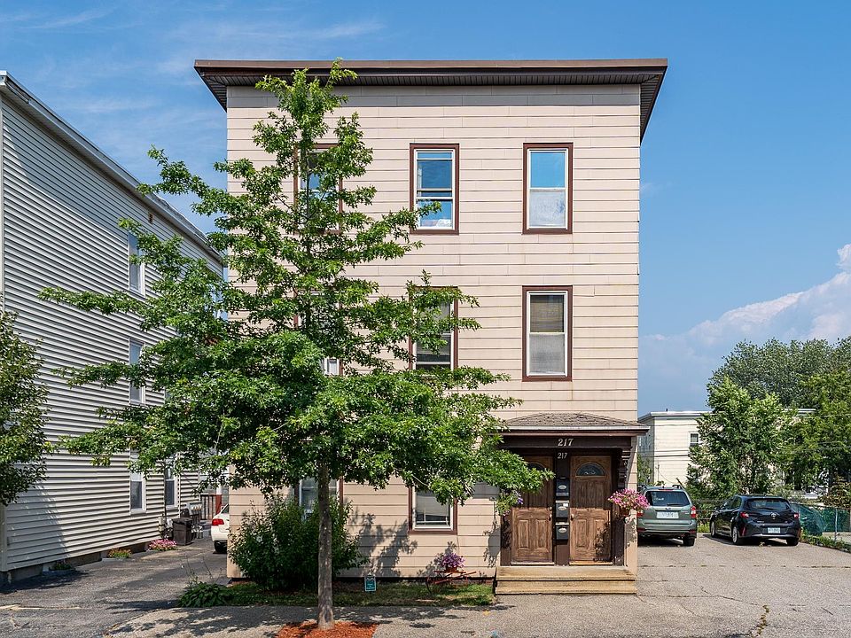 1st image of 217 Cartier Street