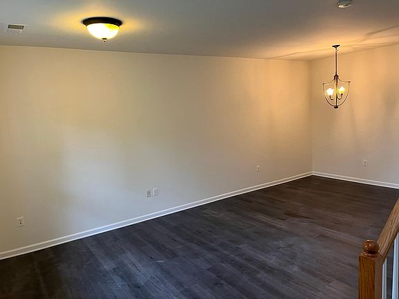 3rd image of 321 Quinton Oaks Cir