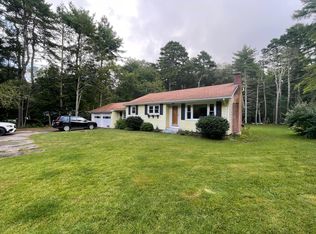 170 Richmond Townhouse Rd, Richmond, RI 02812