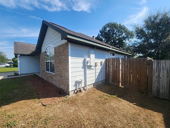 2nd image of 16396 Danika Oak Dr