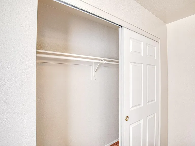 1833 E Water St #2 — Photo 27