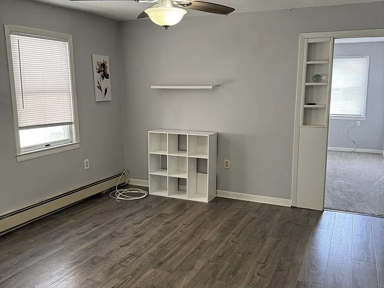 54 Roosevelt St #2 — Photo 6