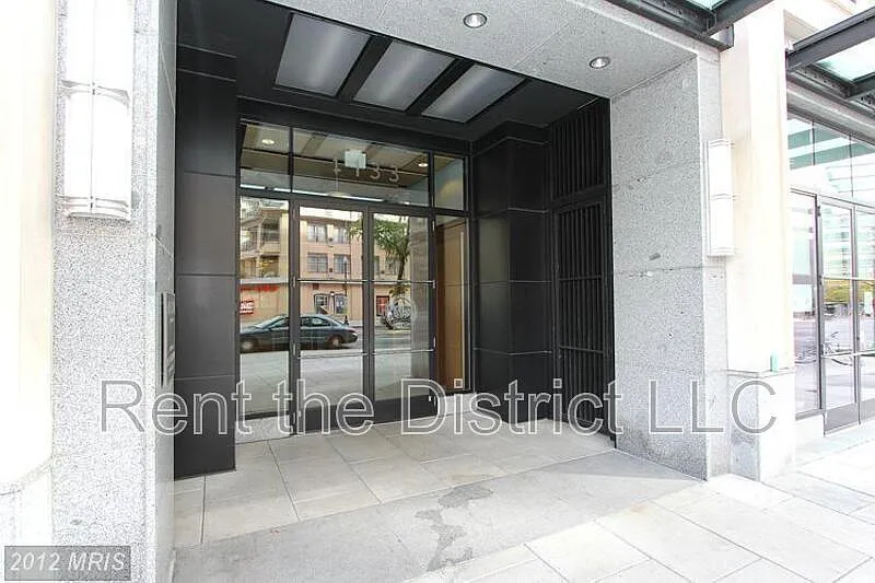 1 bed, 1.0 bath, 792 sqft, $2,700 — Photo 4