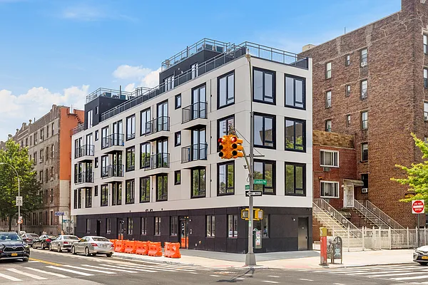 Rented by Safdie Realty Group | media 12