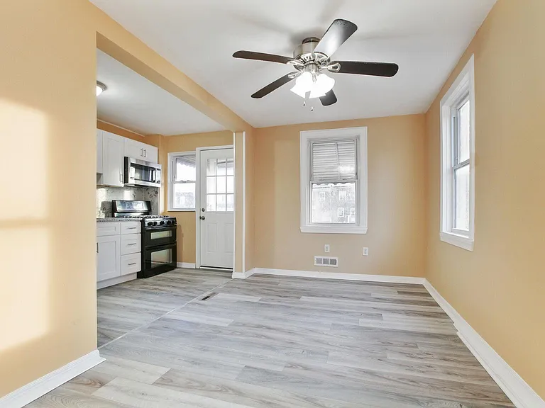 7443 Holabird Ave — Photo 9