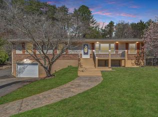 6224 Merriman Rd, Roanoke, VA 24018