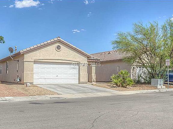 3rd image of 9130 Green Thicket Ct