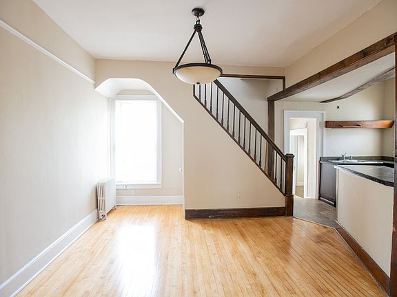 2nd image of 2943 N Bartlett Ave #5