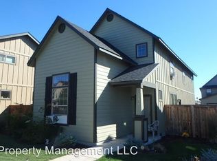 20527 Avro Pl, Bend, OR 97701