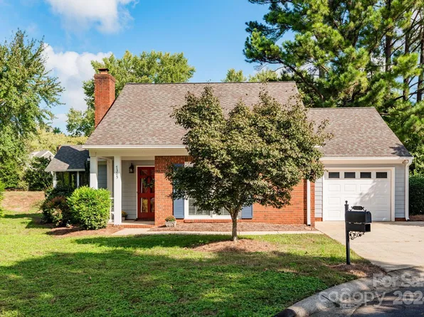 7305 Winnington Cir, Charlotte, NC 28226