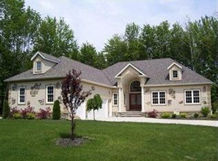 8385 Raleigh Pl, Concord Township, OH 44077