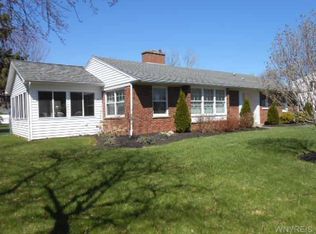 67 Lake St, Wilson, NY 14172