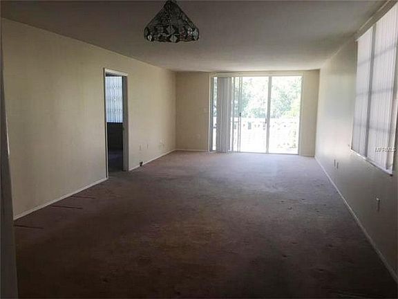 4th image of 1012 Pearce Dr Unit 203