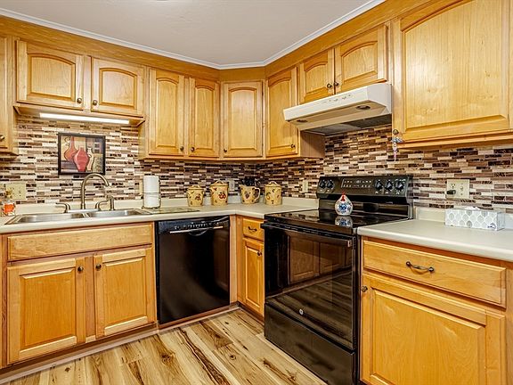 5th image of 113 Parker Rd #1