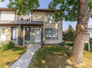 14737 25th St NW, Edmonton, AB T5Y2E8