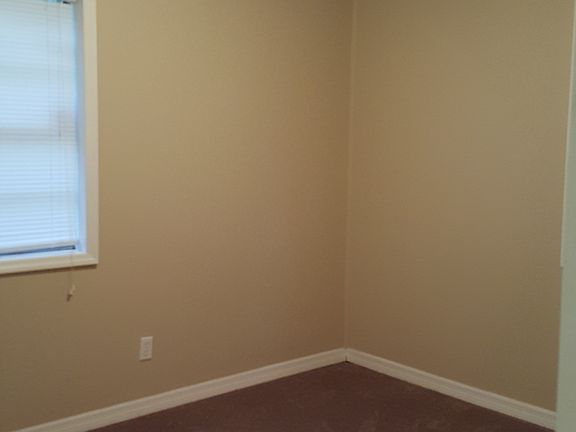 2nd image of 10519 Biscayne Blvd