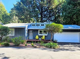 186 SW The Pines Dr, Depoe Bay, OR 97341