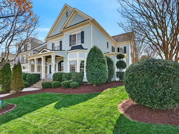 2837 Cameron Pond Dr, Cary, NC 27519