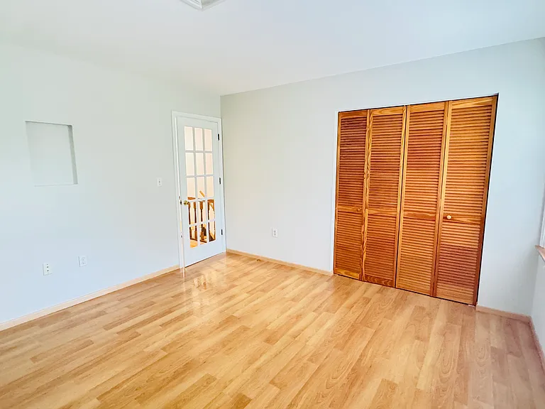 37 Goodwin Ave — Photo 24
