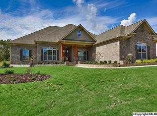 142 Forest Ridge Dr, Huntsville, AL 35806