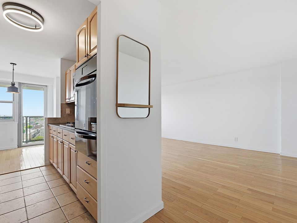 1st image of 6600 Boulevard E #22