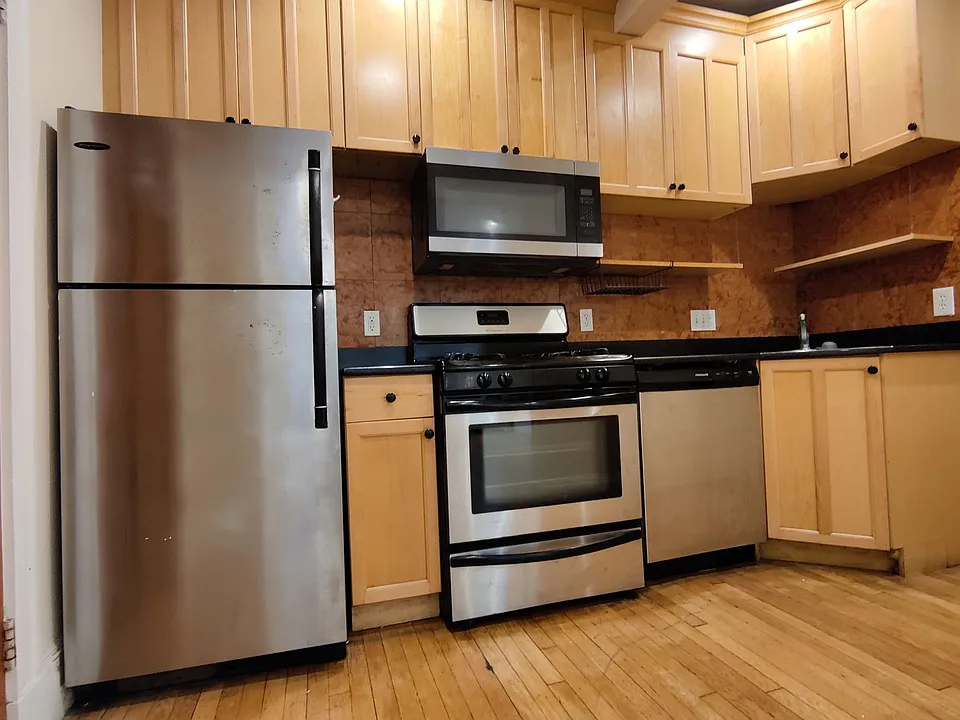 69 Babcock St #1E