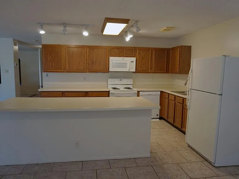 7515 Foss Mdws — Photo 14