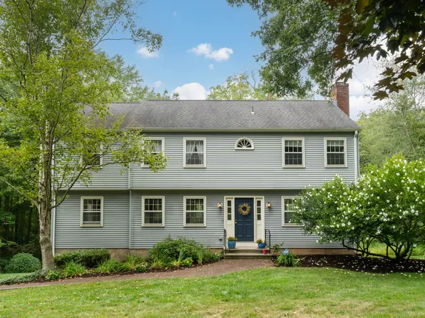 40 Oxbow Lane, Guilford, CT 06437