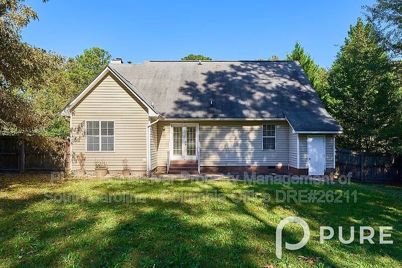 4 bed, 3.0 bath, 2089 sqft, $1,995 — Photo 3
